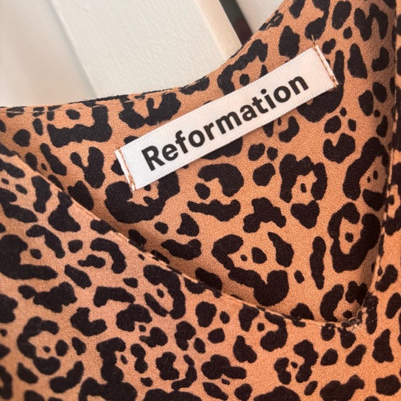 REFORMATION - Marlowe Leopard Print Mini Dress (XS) in Brown & Black - Like New! - Picture 4 of 5